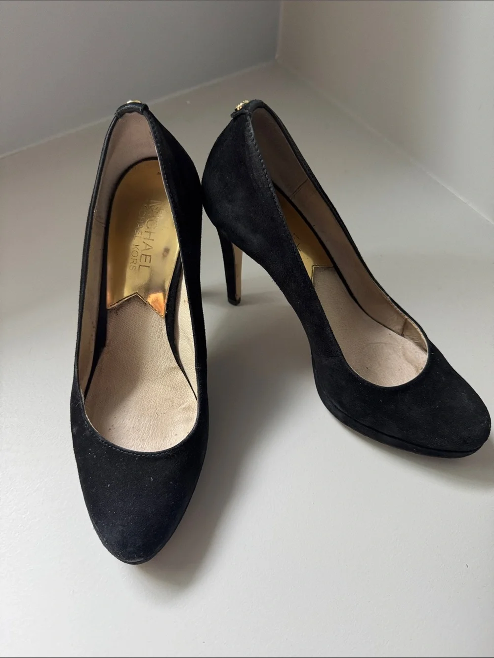 Michael Kors Black Suede Round-Toe Pump Size 6.5